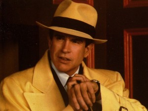 Dick-Tracy_Warren-Beatty-as-Dick-Tracy_yellow-raincoat_Image-property-of-Touchstone-Disney-Pictures_edit-CoF-001-800x601